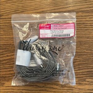 The Skinny Strap in City Charcoal NIP